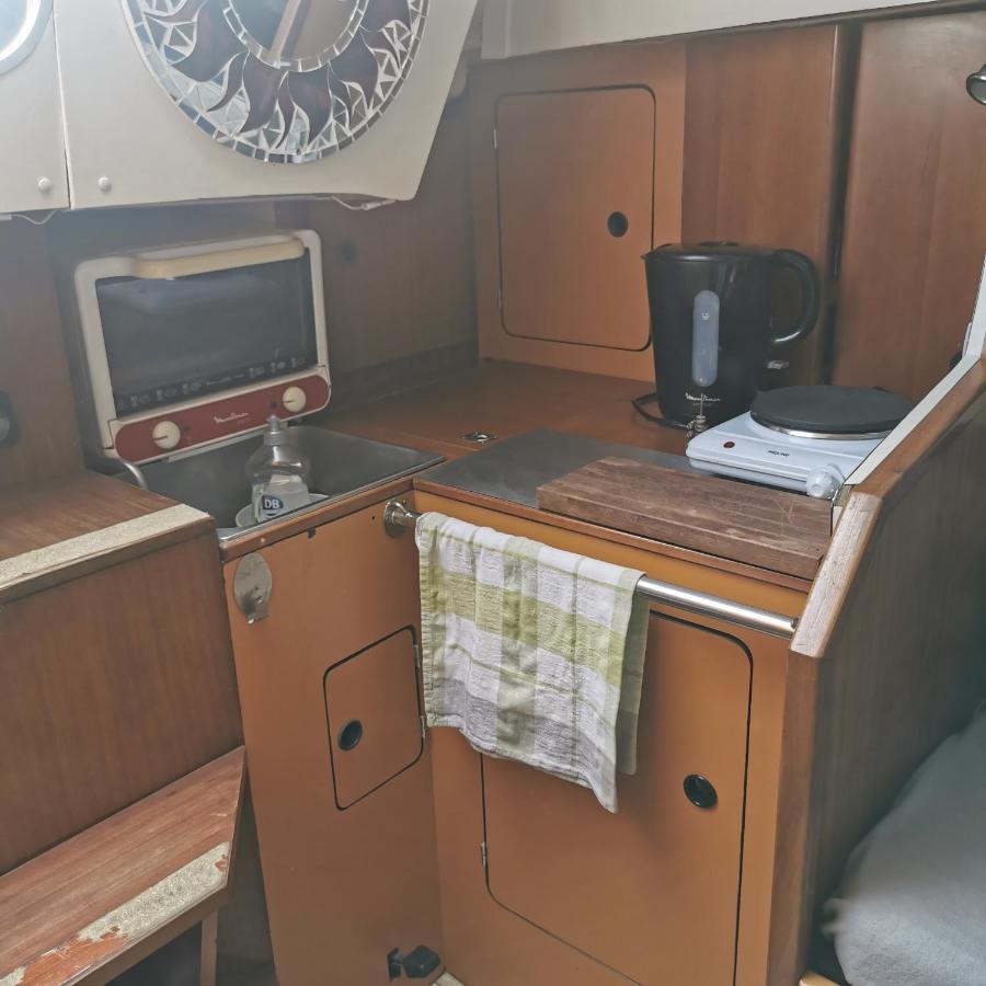 Séjour insolite - voilier à quai à La Rochelle La Rochelle (Charente-Maritime) Extérieur photo