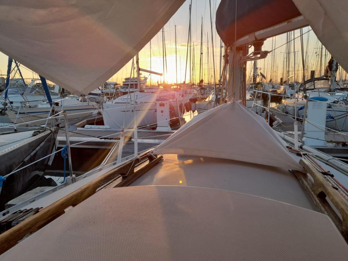 Séjour insolite - voilier à quai à La Rochelle La Rochelle (Charente-Maritime) Extérieur photo